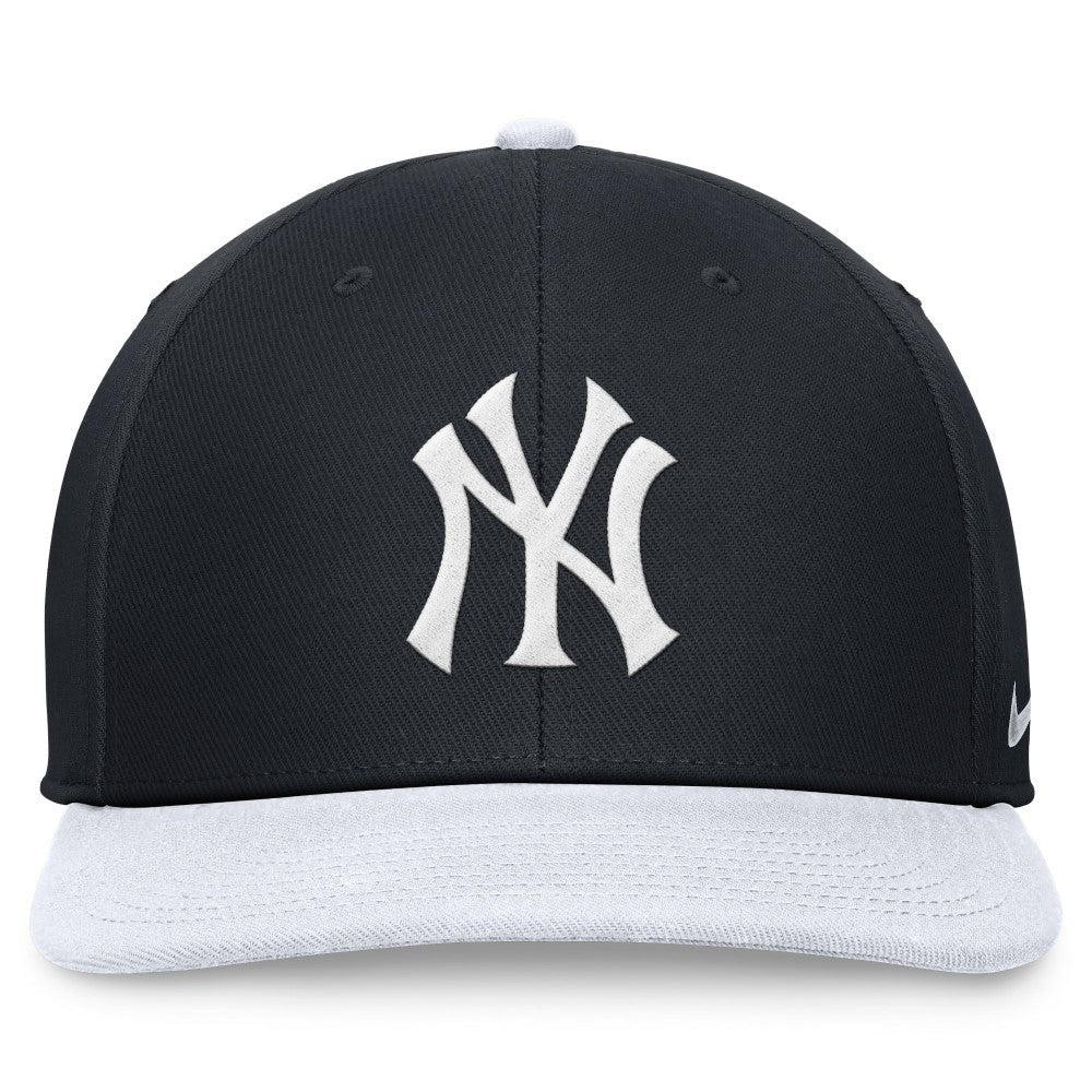 New York Yankees Nike Two-Tone Snapback Hat - Navy/White Hats