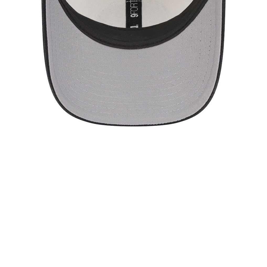 Chicago Bulls Throwback Patch Trucker 9FORTY Adjustable Hat Khaki/Black - New Era
