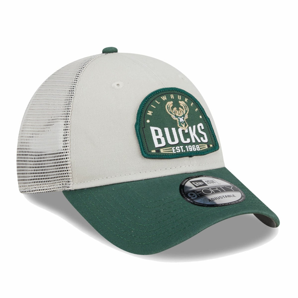 Milwaukee Bucks Throwback Patch Trucker 9FORTY Adjustable Hat Khaki/Hunter Green - New Era