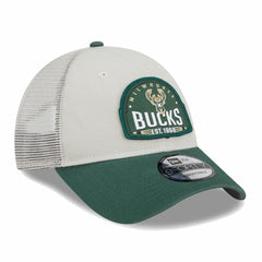 Milwaukee Bucks Throwback Patch Trucker 9FORTY Adjustable Hat Khaki/Hunter Green - New Era