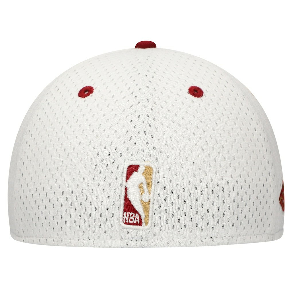 Cleveland Cavaliers Throwback 2Tone 59FIFTY Fitted Hat White/Wine - New Era