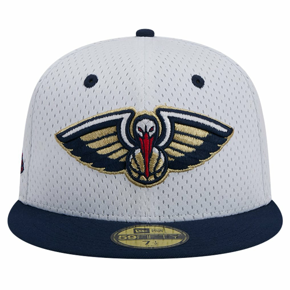 New Orleans Pelicans Throwback 2Tone 59FIFTY Fitted Hat White/Navy - New Era