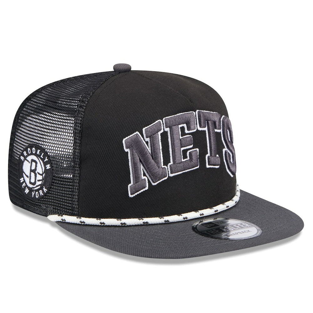 Brooklyn Nets Throwback Team Arch Golfer Snapback Hat Black/Charcoal - New Era