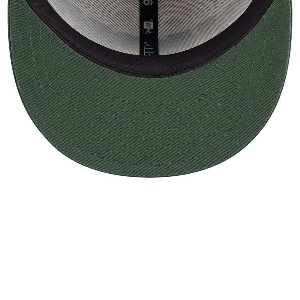 Milwaukee Bucks Throwback Gradient Tech Font 9FIFTY Snapback Hat White/Hunter Green - New Era