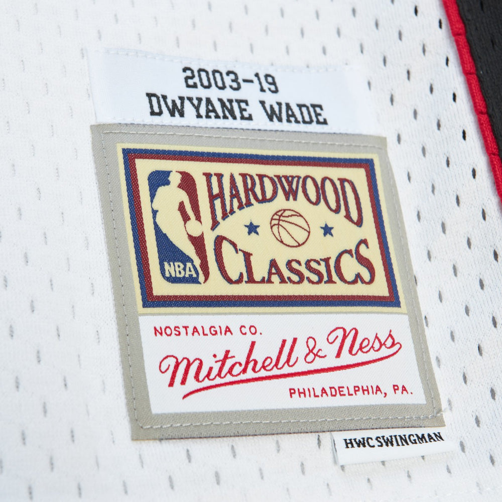 Dwyane Wade Miami Heat Unisex Hall of Fame Class of 2023 Throwback Swingman Jersey White - Mitchell & Ness