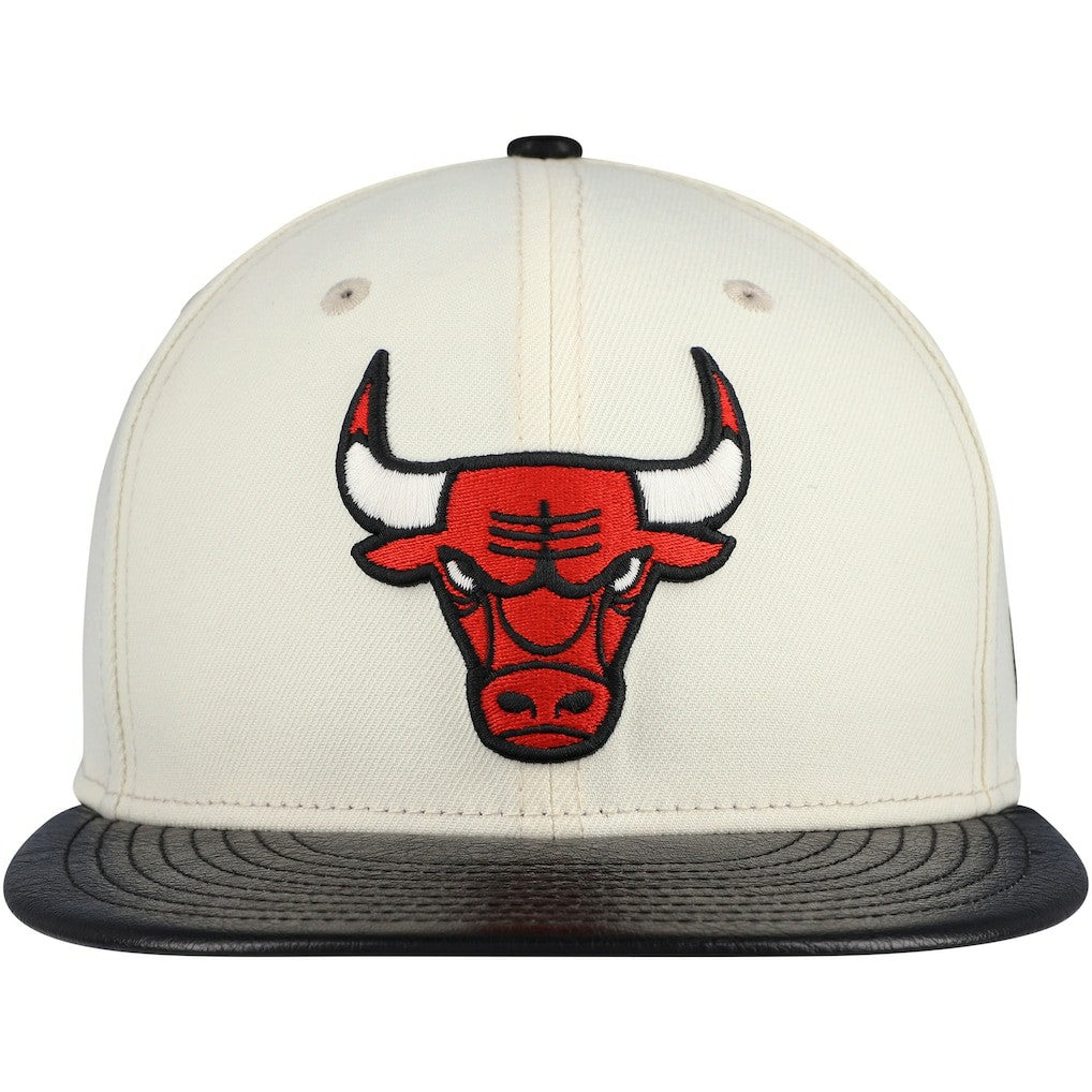 Chicago Bulls Faux Leather Visor Two-Tone 59FIFTY Fitted Hat Cream/Black - New Era