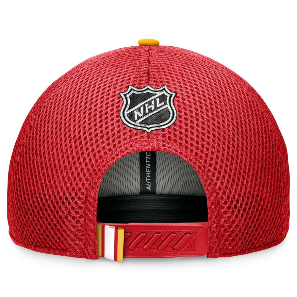 Calgary Flames Fanatics 2024 NHL Draft On Stage Trucker Adjustable Hat - Red | US 200562161
