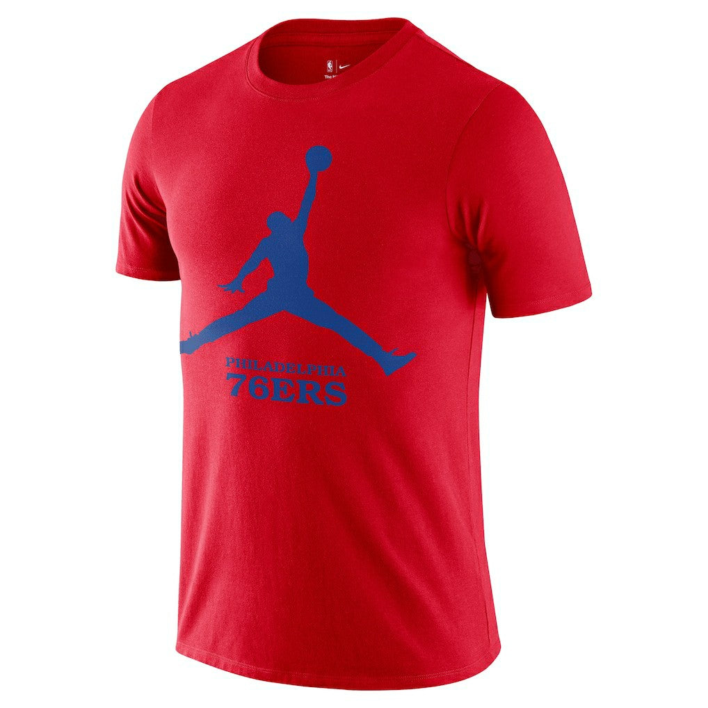 Philadelphia 76ers Essential Jumpman T-Shirt Red - Nike outlet