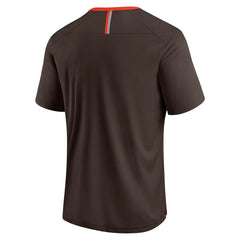 Cleveland Browns Defender Fade Slant T-Shirt - Brown T-shirts