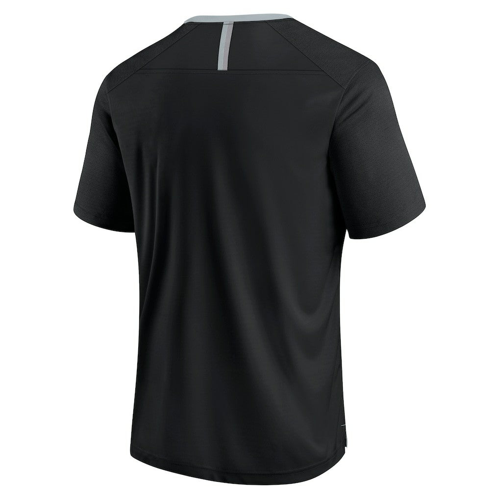 Las Vegas Raiders Defender Fade Slant T-Shirt - Black T-shirts