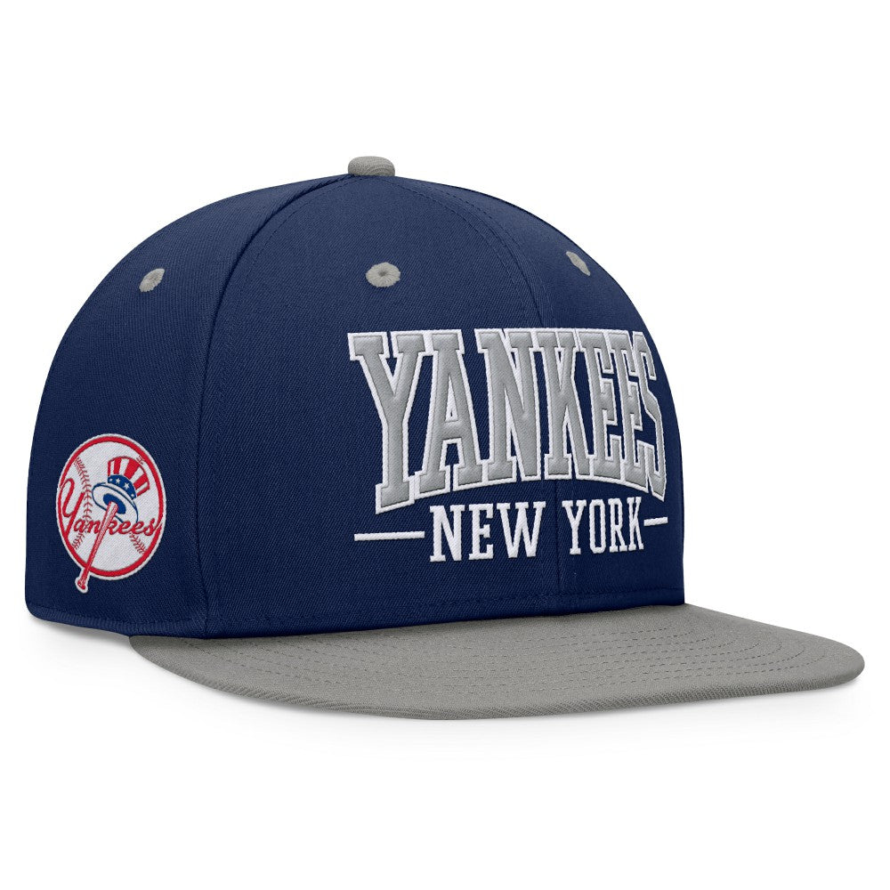 New York Yankees Fanatics Fundamental Bold Snapback Hat - Navy/Gray Hats