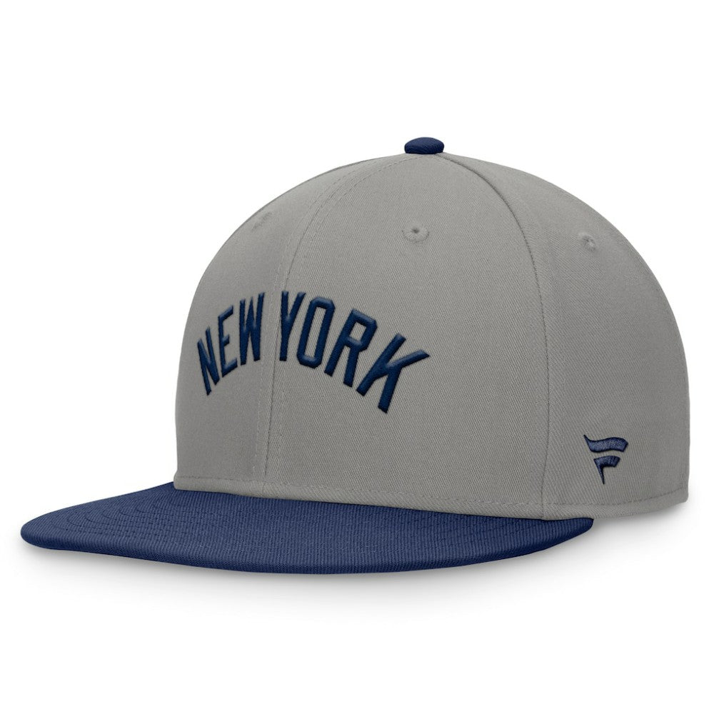 New York Yankees Fanatics Fundamental Two-Tone Fitted Hat - Gray Hats