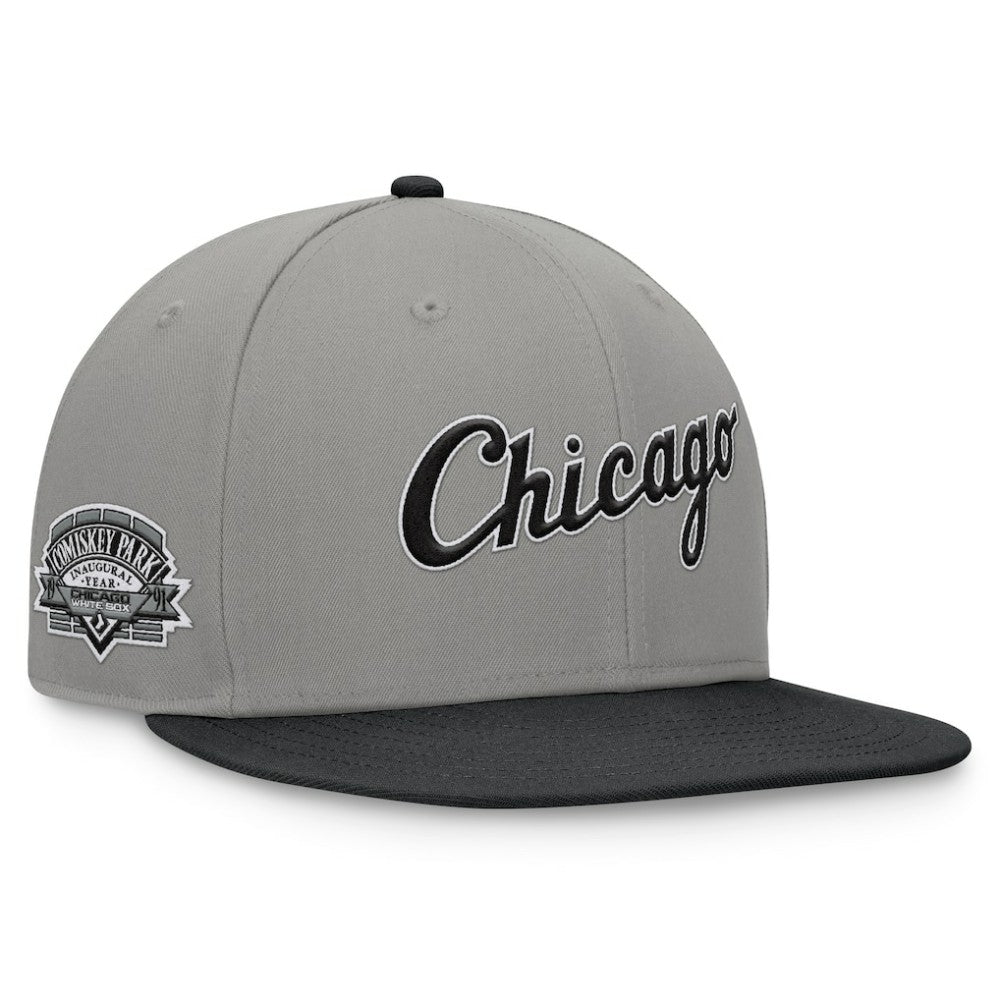 Chicago White Sox Fanatics Fundamental Two-Tone Fitted Hat - Gray Hats
