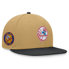 New York Yankees Fanatics  Heritage Two-Tone Fitted Hat - Khaki/Black Hats