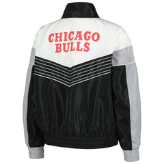 Chicago Bulls The Wild Collective Women's Courtside Half-Zip Track Jacket Black