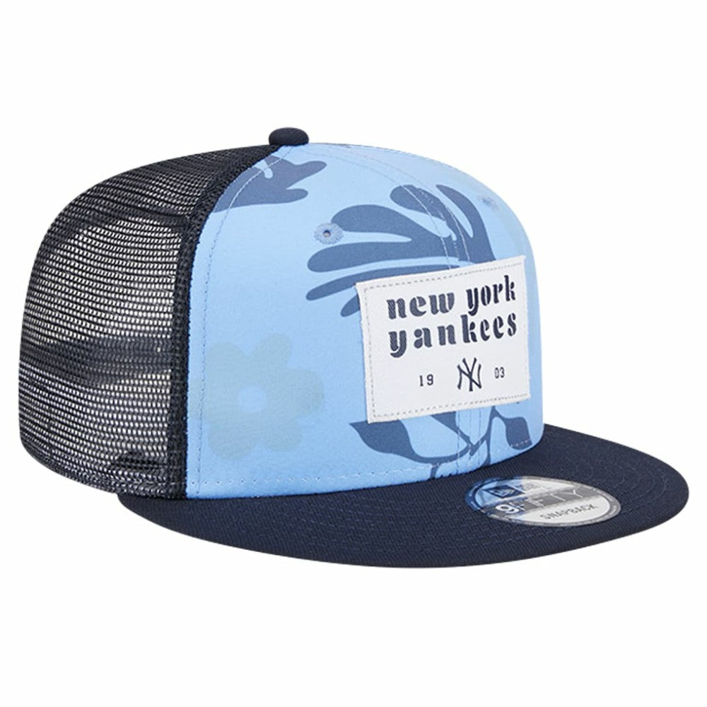 New York Yankees New Era Bikini Bottom Trucker 9FIFTY Snapback Hat - Navy Hats