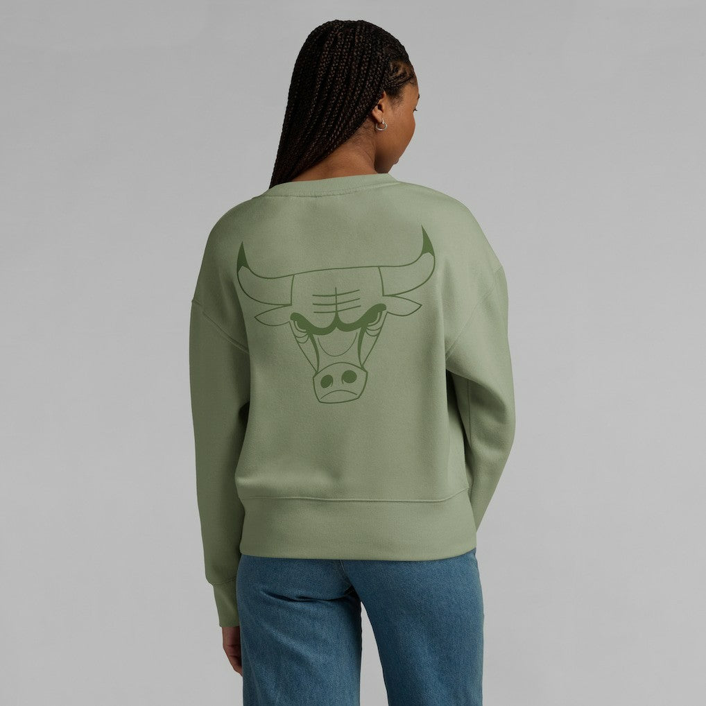 Chicago Bulls Women's Elements Flow Pullover Sweatshirt Olive - Fanatics