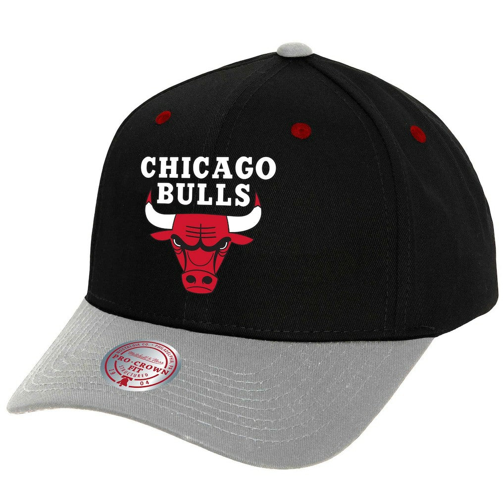 Chicago Bulls Pro Crown Adjustable Hat Black/Gray - Mitchell & Ness