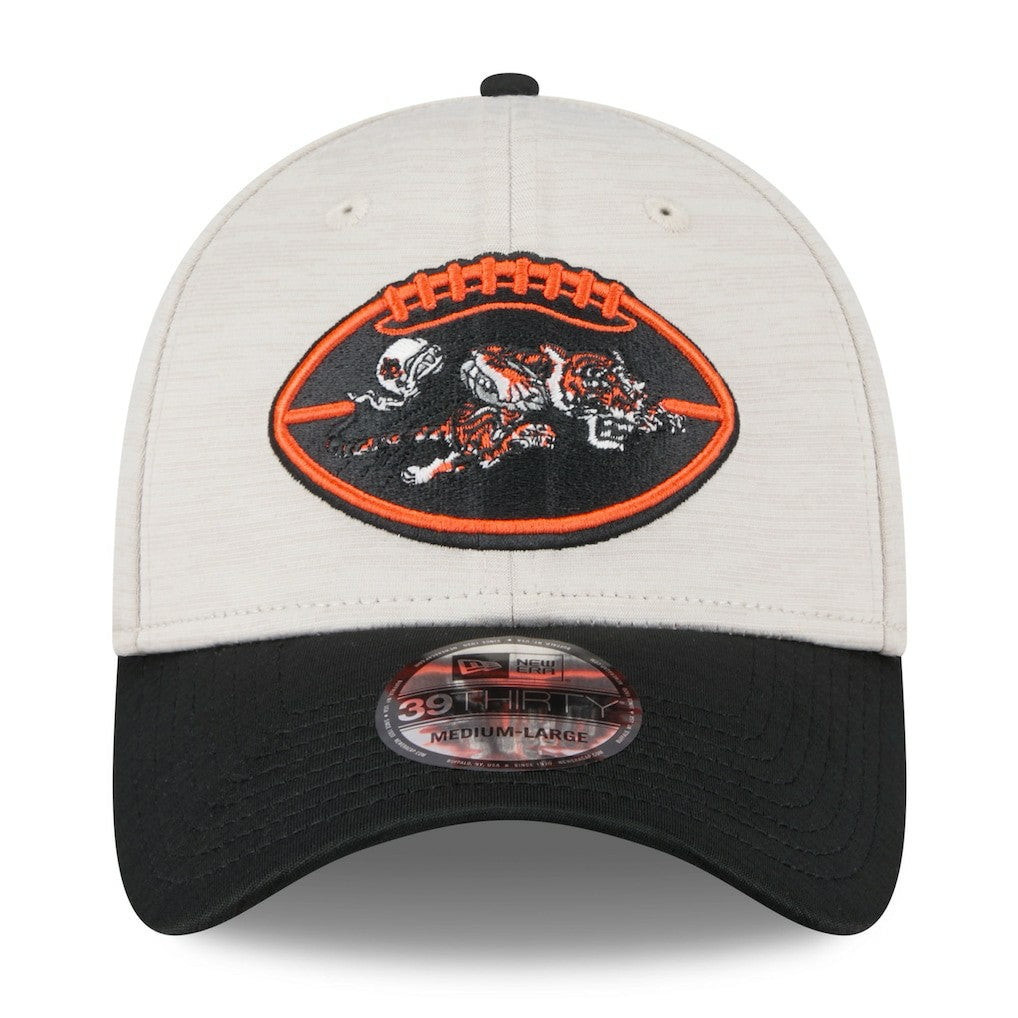 Cincinnati Bengals New Era 2024 Sideline Historic 39THIRTY Flex Hat - Stone/Black Hats