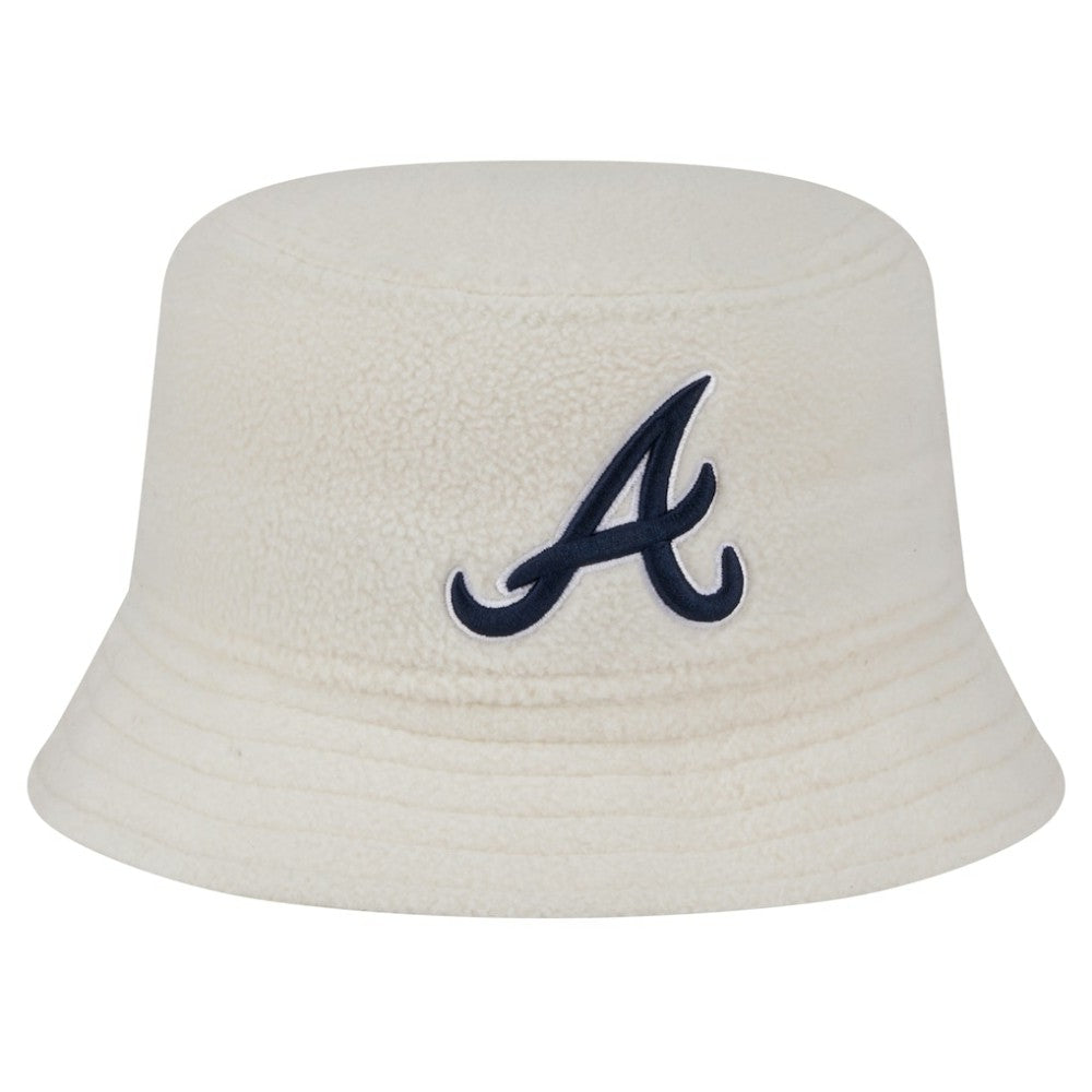 Atlanta Braves New Era Women's Chrome Cozy Bucket Hat - White Hats