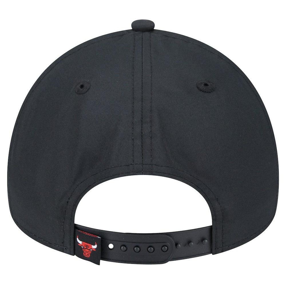 Chicago Bulls Black Throwback Gradient A-Frame 9FORTY Adjustable Hat - New Era