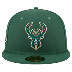 Milwaukee Bucks Throwback Pennant 59FIFTY Fitted Hat Hunter Green - New Era