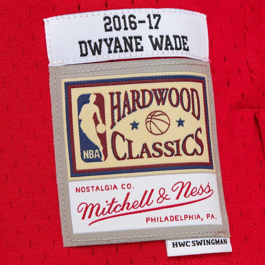 Dwyane Wade Chicago Bulls 2016/17 Hardwood Classics Swingman Jersey Red - Mitchell & Ness