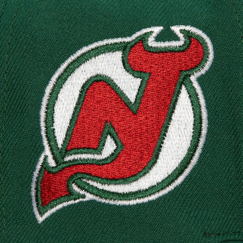 New Jersey Devils Mitchell & Ness Retro Script Colorblock Snapback Hat - Green | US 201141491