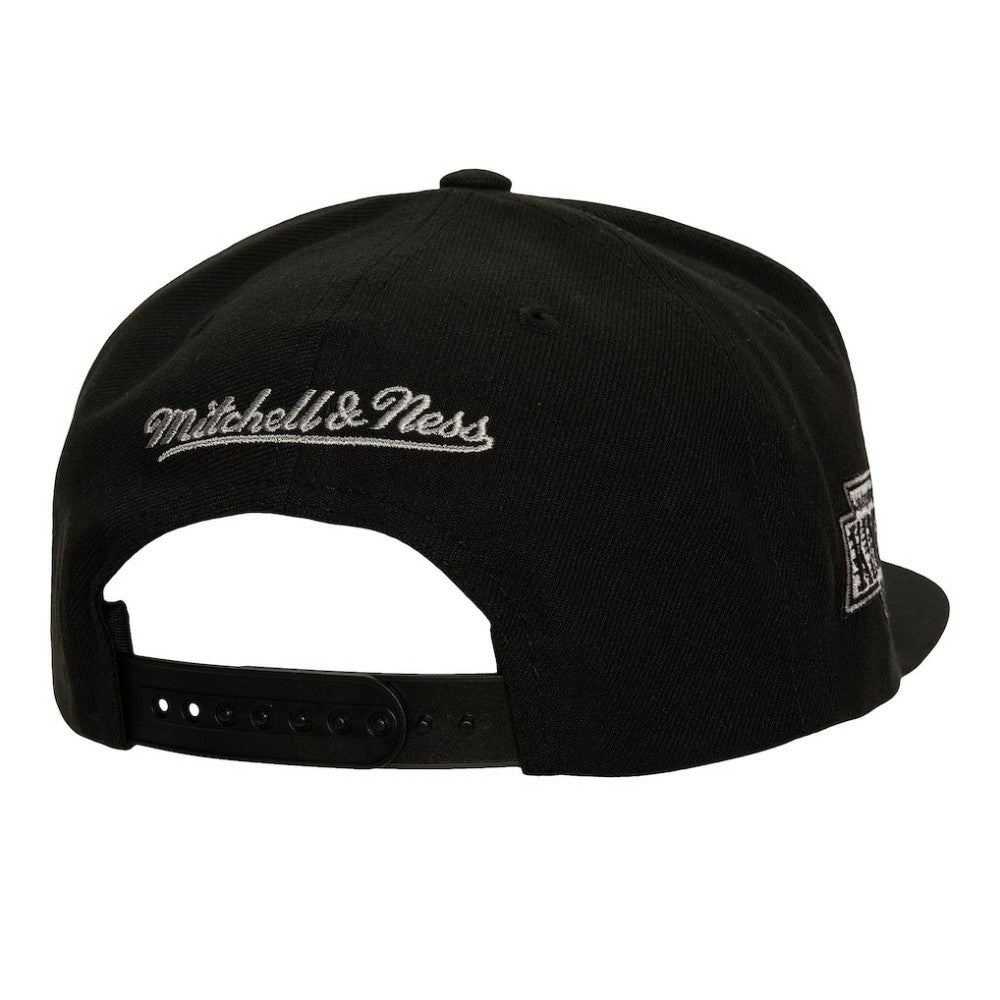 Los Angeles Kings Mitchell & Ness Retro Script Colorblock Snapback Hat - Black | US 201141494