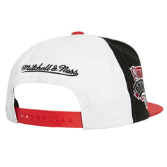 Chicago Bulls Core Snapback Hat White/Red - Mitchell & Ness