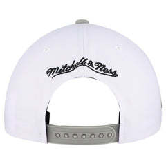 Chicago Bulls Core Snapback Hat White - Mitchell & Ness