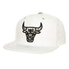Chicago Bulls Day 4 Snapback Hat White - Mitchell & Ness