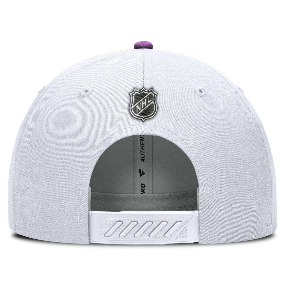 Vegas Golden Knights Fanatics Authentic Pro Hockey Fights Cancer Adjustable Hat - White | US 201193796