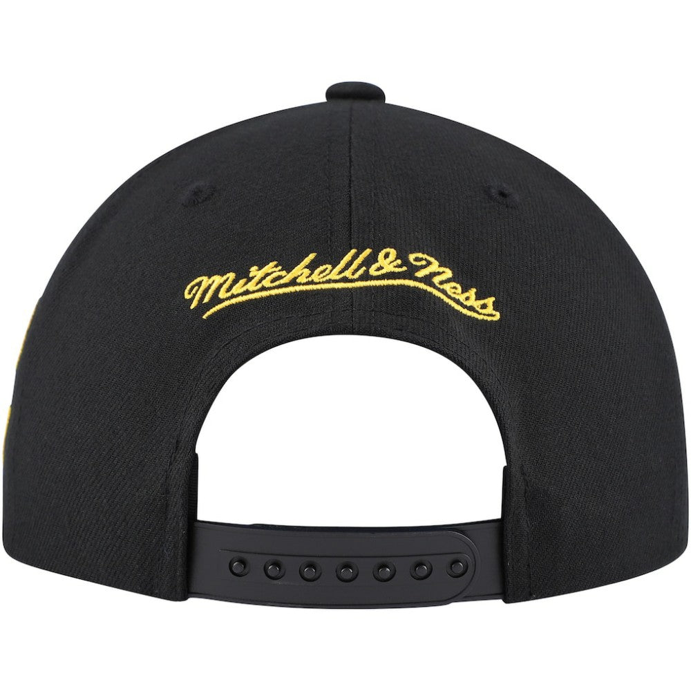 Calgary Flames Mitchell & Ness Core Team Script 2.0 Snapback Hat - Black | US 201212979