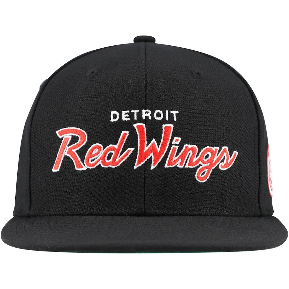 Detroit Red Wings Mitchell & Ness Core Team Script 2.0 Snapback Hat - Black | US 201212980