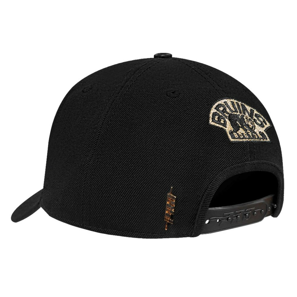 Boston Bruins Pro Standard Metallic Logo Pinch Front Adjustable Hat - Black | US 201274352