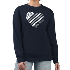 New York Yankees G-III 4Her by Carl Banks Women's Heart Logo Fleece Pullover Sweatshirt - Navy Pullover