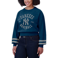 New York Yankees WEAR by Erin Andrews Women's Vintage Washed Cropped Pullover Sweatshirt - Navy Pullover