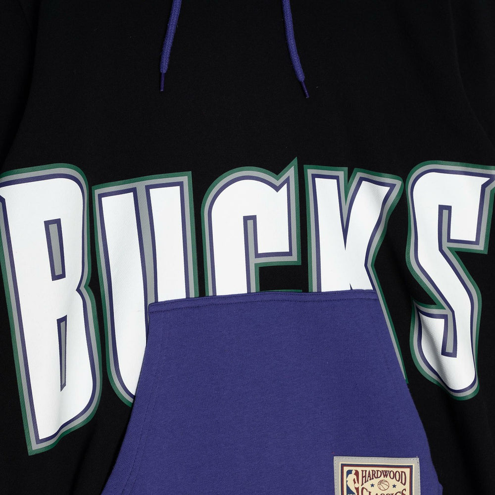 Milwaukee Bucks Hardwood Classics Big Face 5.0 Pullover Hoodie Black - Mitchell & Ness