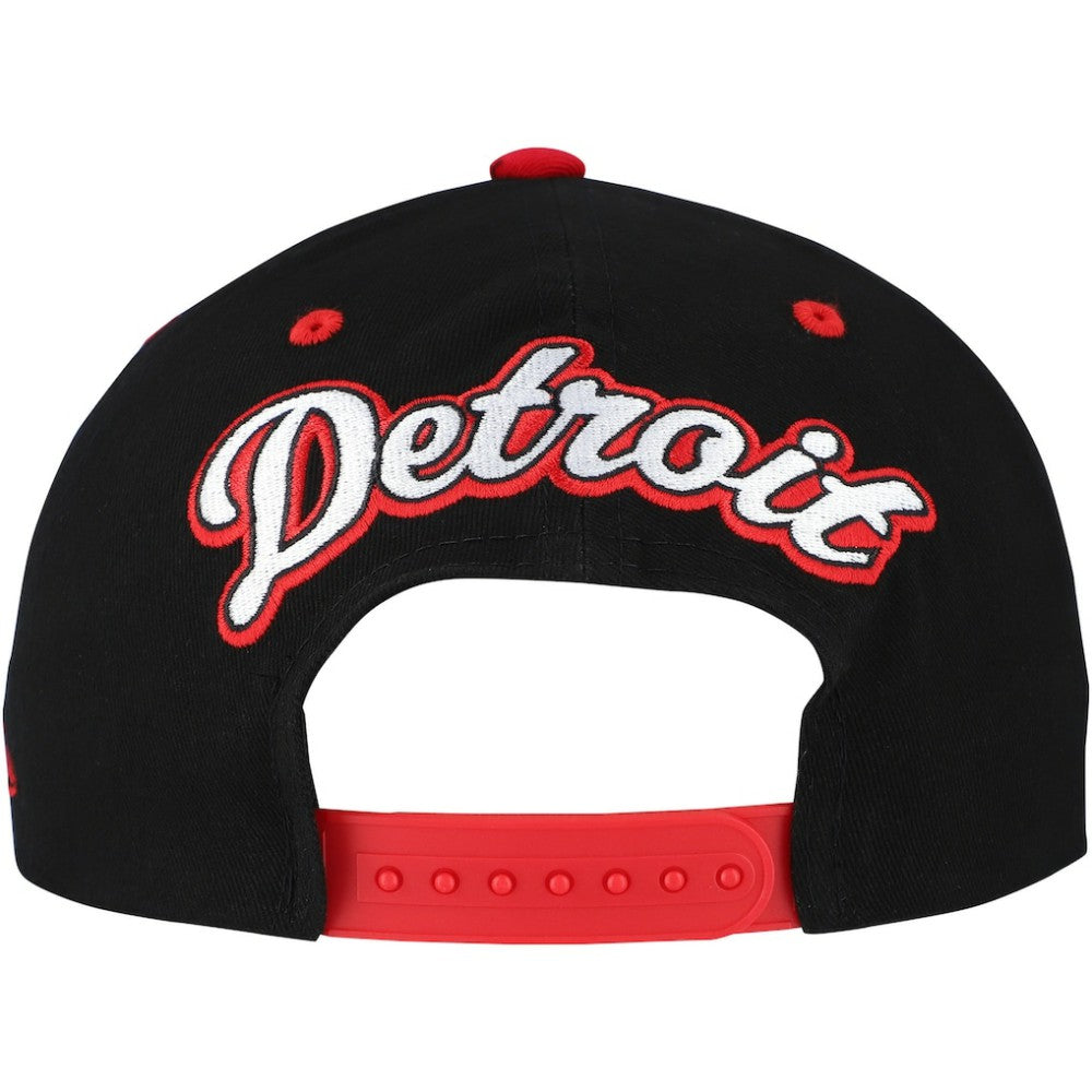Detroit Red Wings Mitchell & Ness Backside Script Two-Tone Pro Crown Adjustable Hat - Black/Red | US 201546281