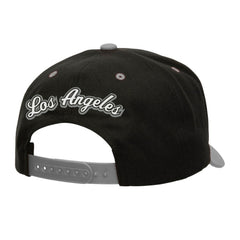 Los Angeles Kings Mitchell & Ness Backside Script Two-Tone Pro Crown Adjustable Hat - Black/Silver | US 201546285