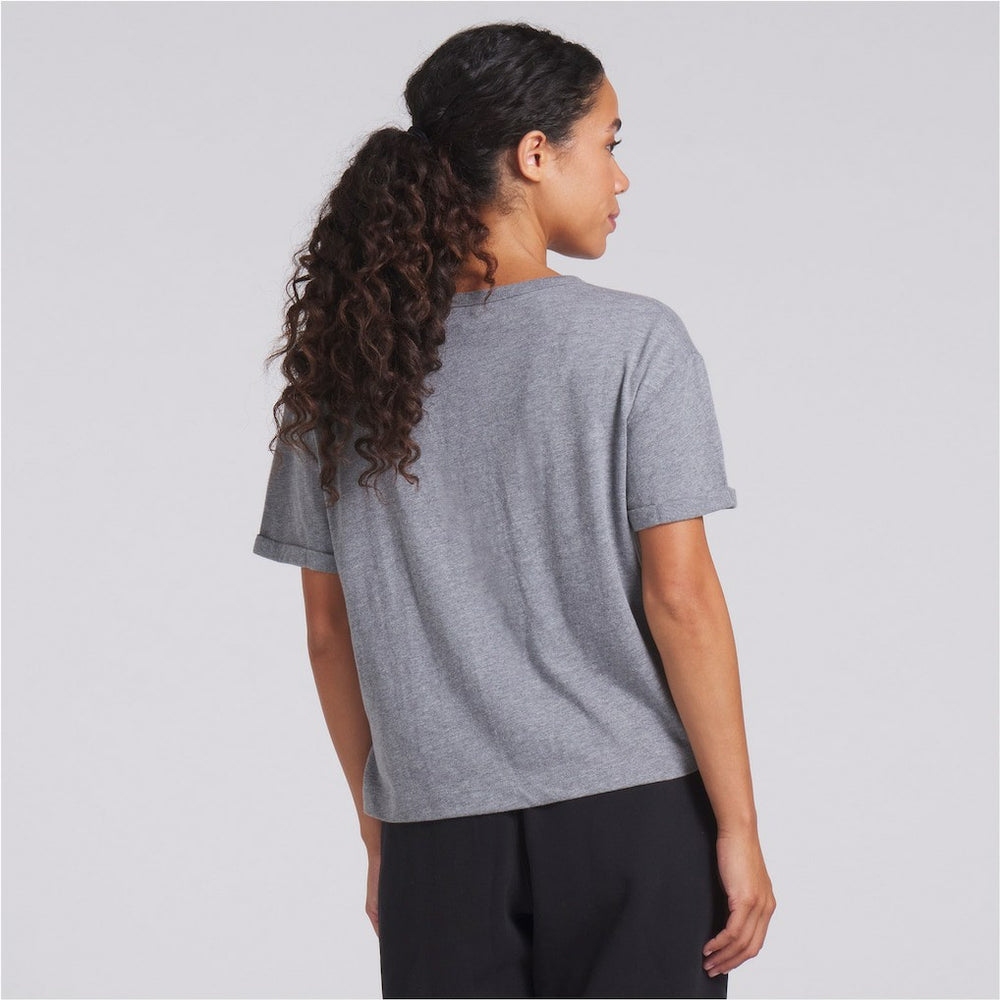 Pittsburgh Steelers Women's Swing Pass Tri-Blend Boxy T-Shirt - Heather Gray T-shirts