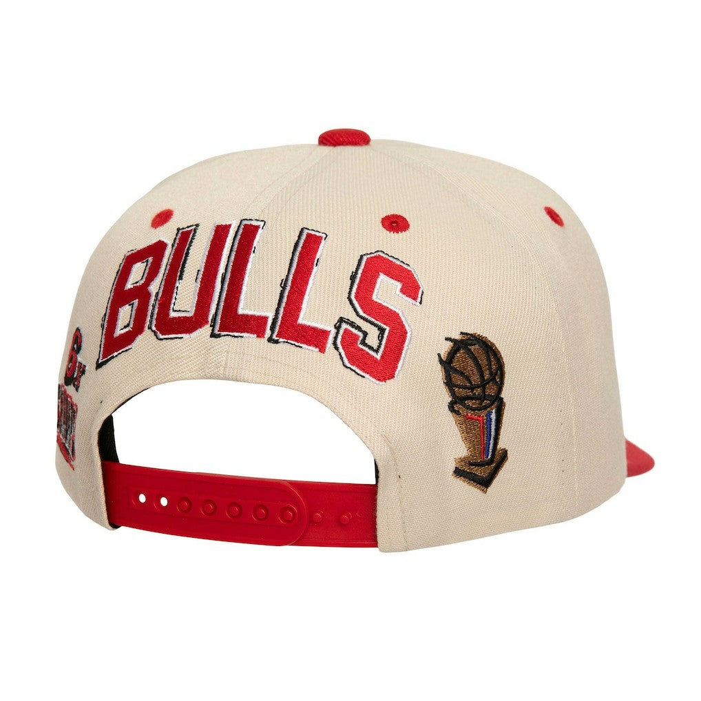 Chicago Bulls 6x NBA Champions Soul Legacy Defined Snapback Hat Cream/Red - Mitchell & Ness