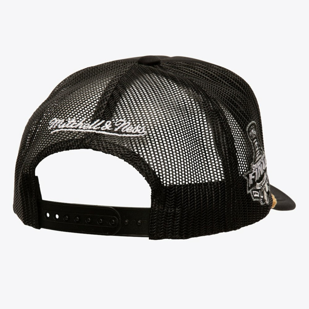 Los Angeles Kings Mitchell & Ness SOUL Collection Golden Stanley Cup Champions Trucker Adjustable Hat - Black | US 201700893