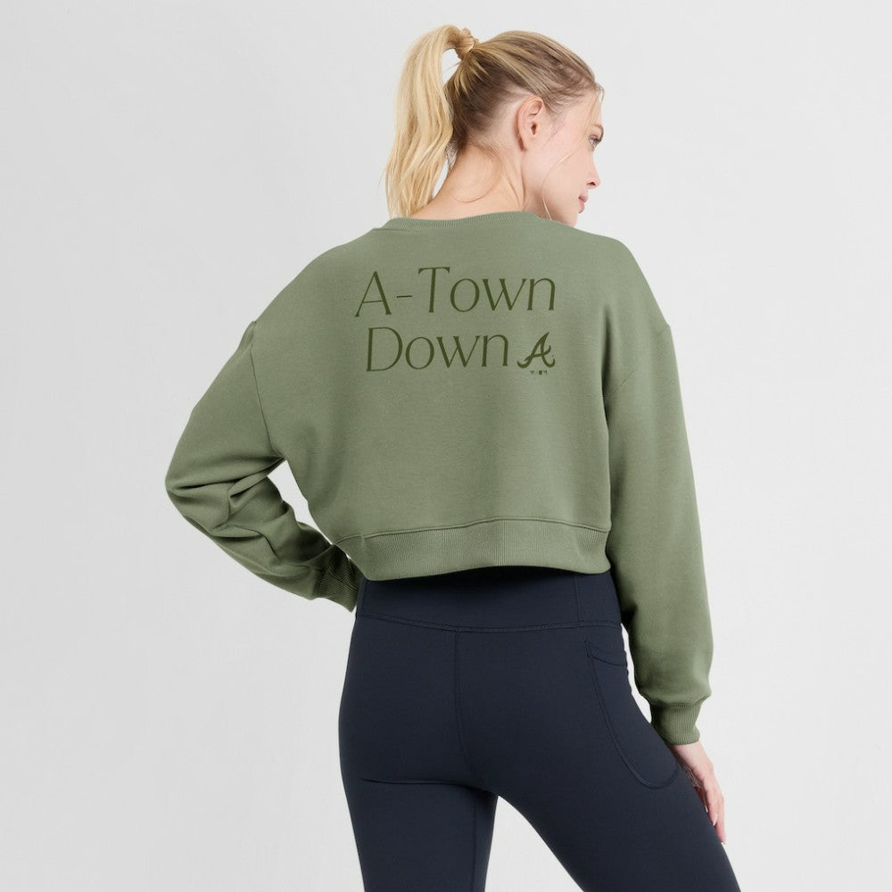 Atlanta Braves Fanatics Women's Studio Cropped Pullover Sweatshirt - Olive Pullover