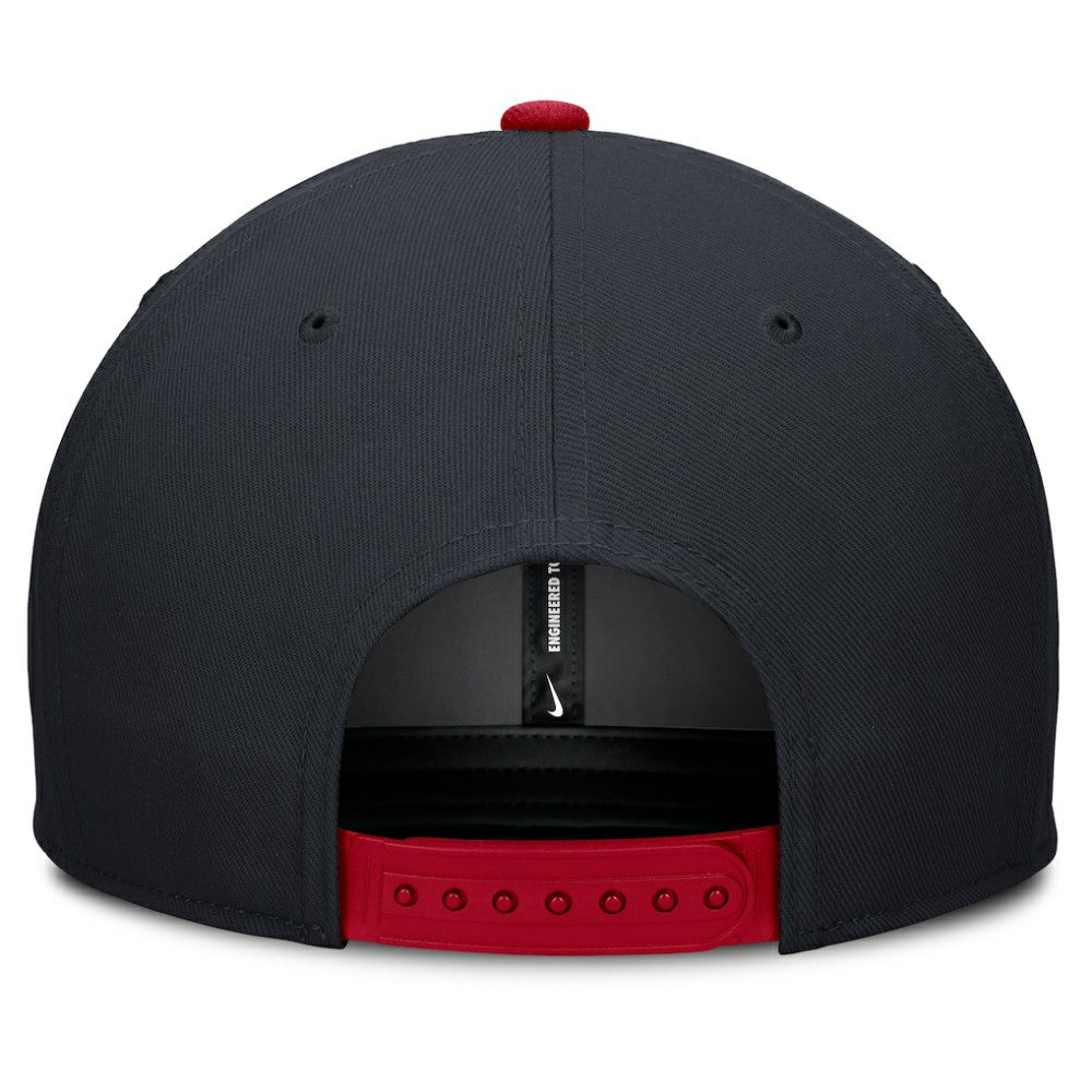 Atlanta Braves Nike Pro Performance Snapback Hat - Navy/Red Hats