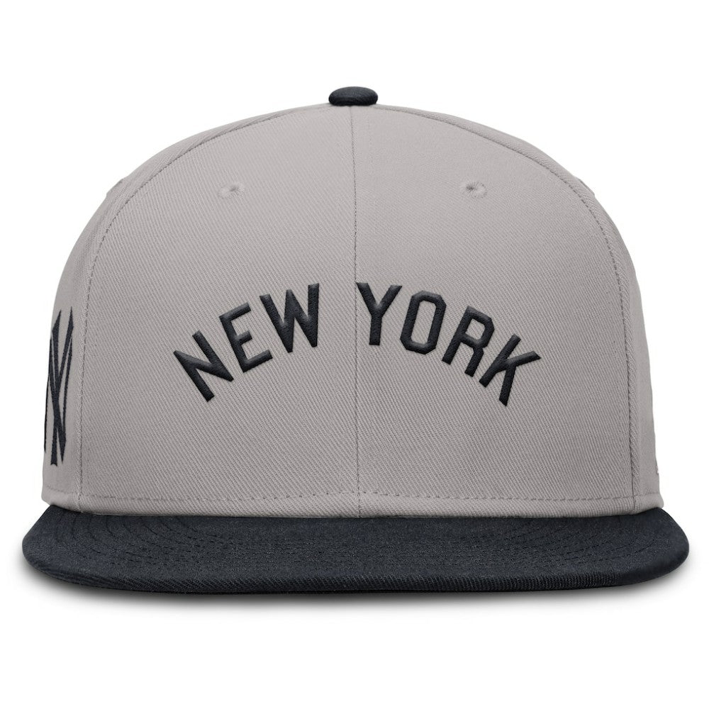 New York Yankees Nike Cooperstown Two-Tone Dri-FIT Round Bill True Fitted Hat - Gray Hats