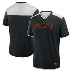 San Francisco Giants Fanatics Walk Off V-Neck T-Shirt - Black T-shirts