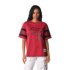 Tampa Bay Buccaneers The Wild Collective Women's Drop Shoulder T-Shirt - Red T-shirts