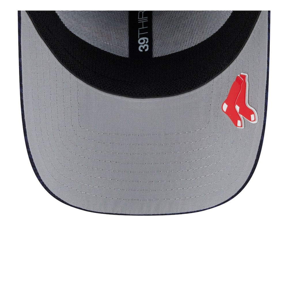 Boston Red Sox New Era 2025 MLB Clubhouse 39THIRTY Flex Hat - Navy Hats